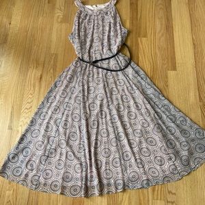 Tommy Hilfiger belted midi dress. Light pink with navy print. Size 16.